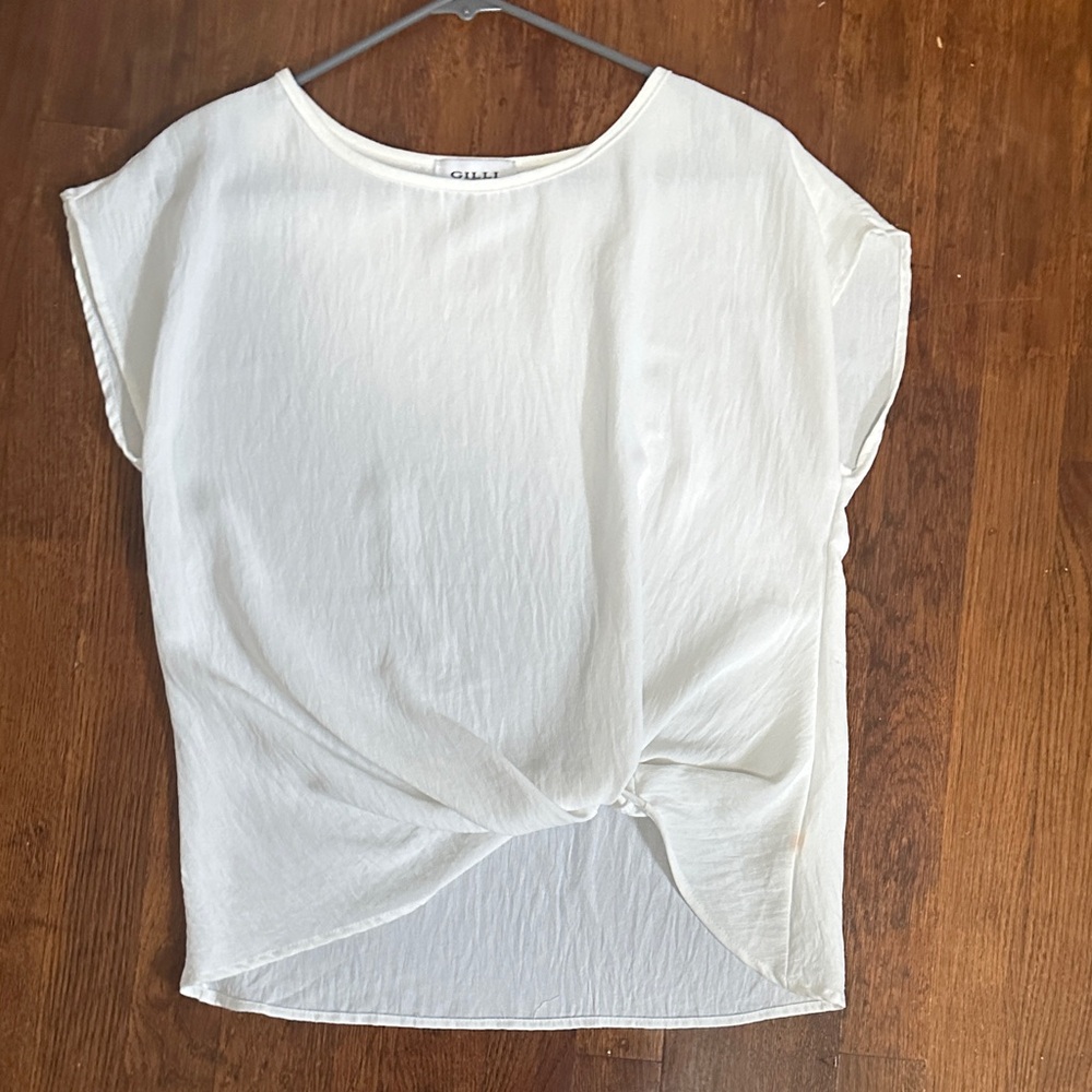 Gilli White Twist Front Blouse